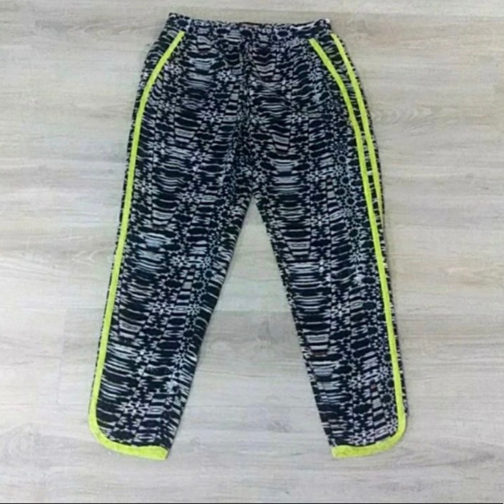 NY collection heathered black yellow side stripe lightweight athletic pants